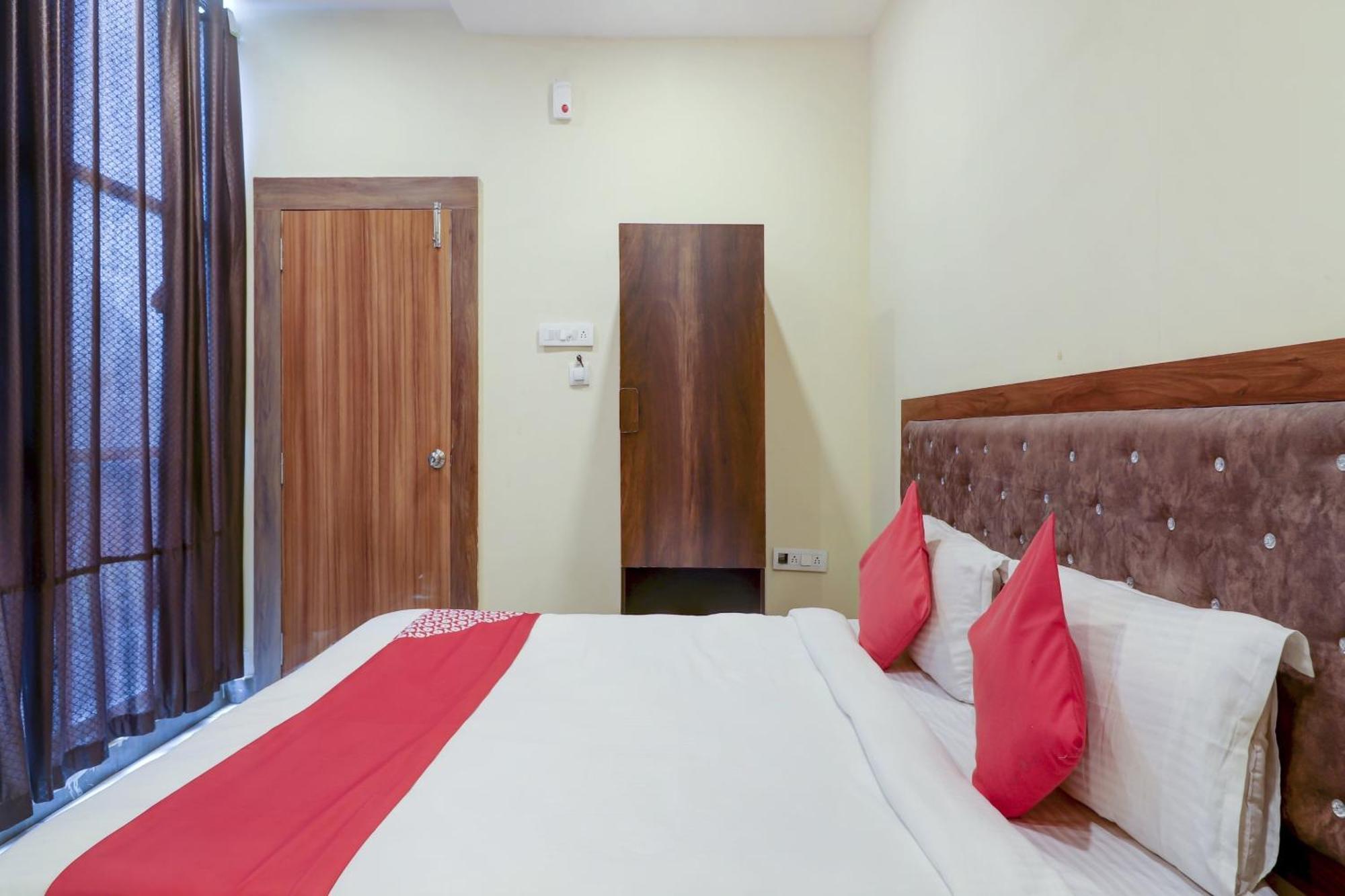 Hotel O Rsquare Elite Sururnagar Eksteriør bilde