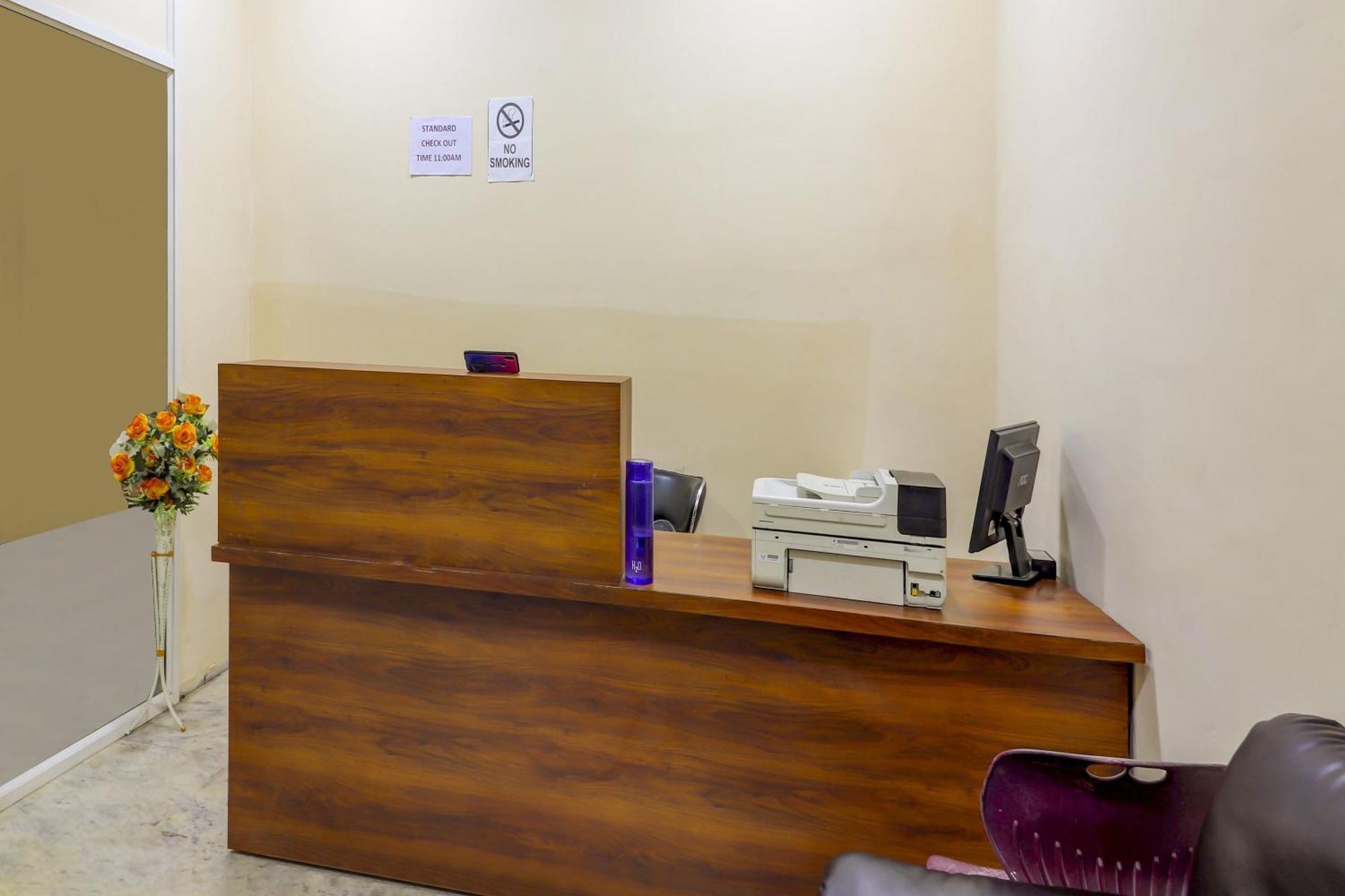 Hotel O Rsquare Elite Sururnagar Eksteriør bilde