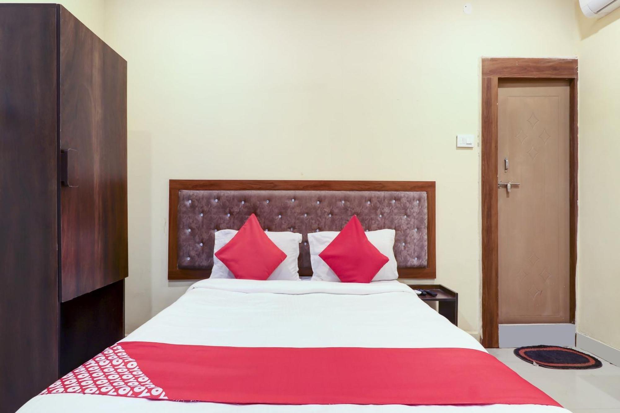 Hotel O Rsquare Elite Sururnagar Eksteriør bilde