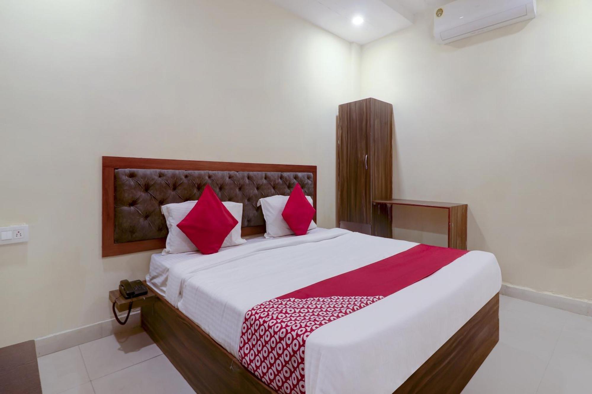 Hotel O Rsquare Elite Sururnagar Eksteriør bilde